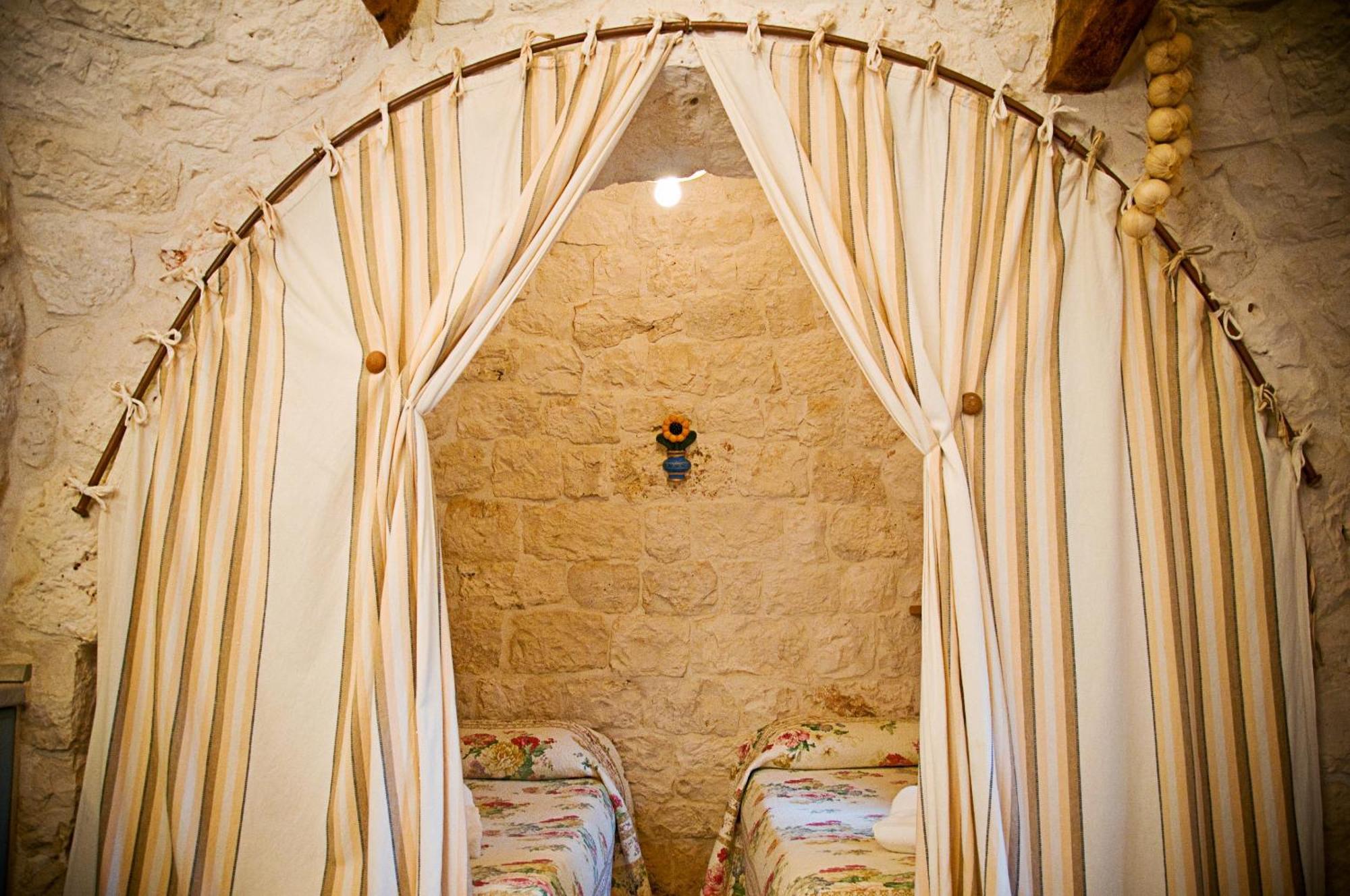 マルティナ・フランカ Trulli Il Castagnoゲストハウス エクステリア 写真
